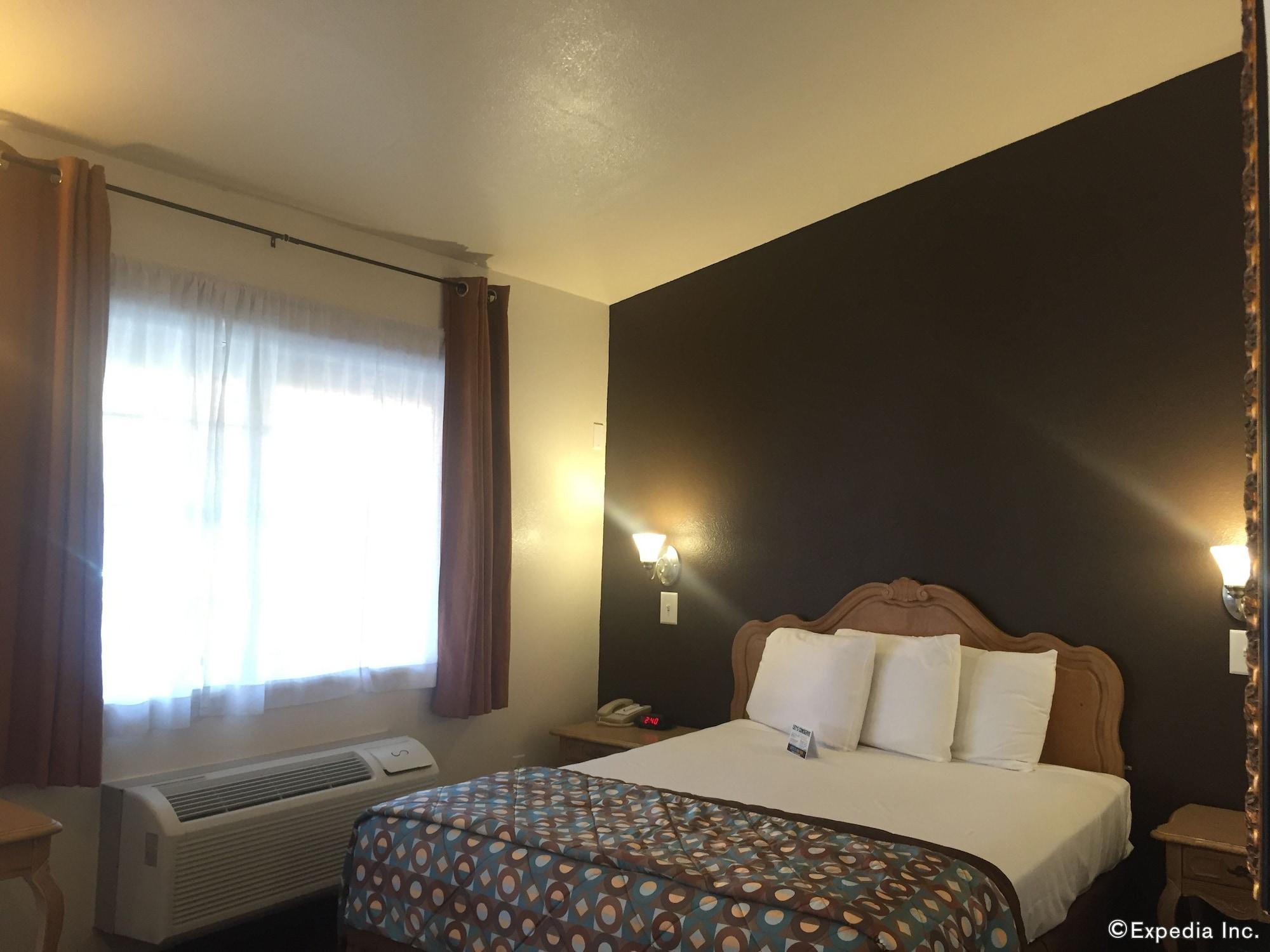 Anaheim Discovery Inn And Suites Exteriér fotografie