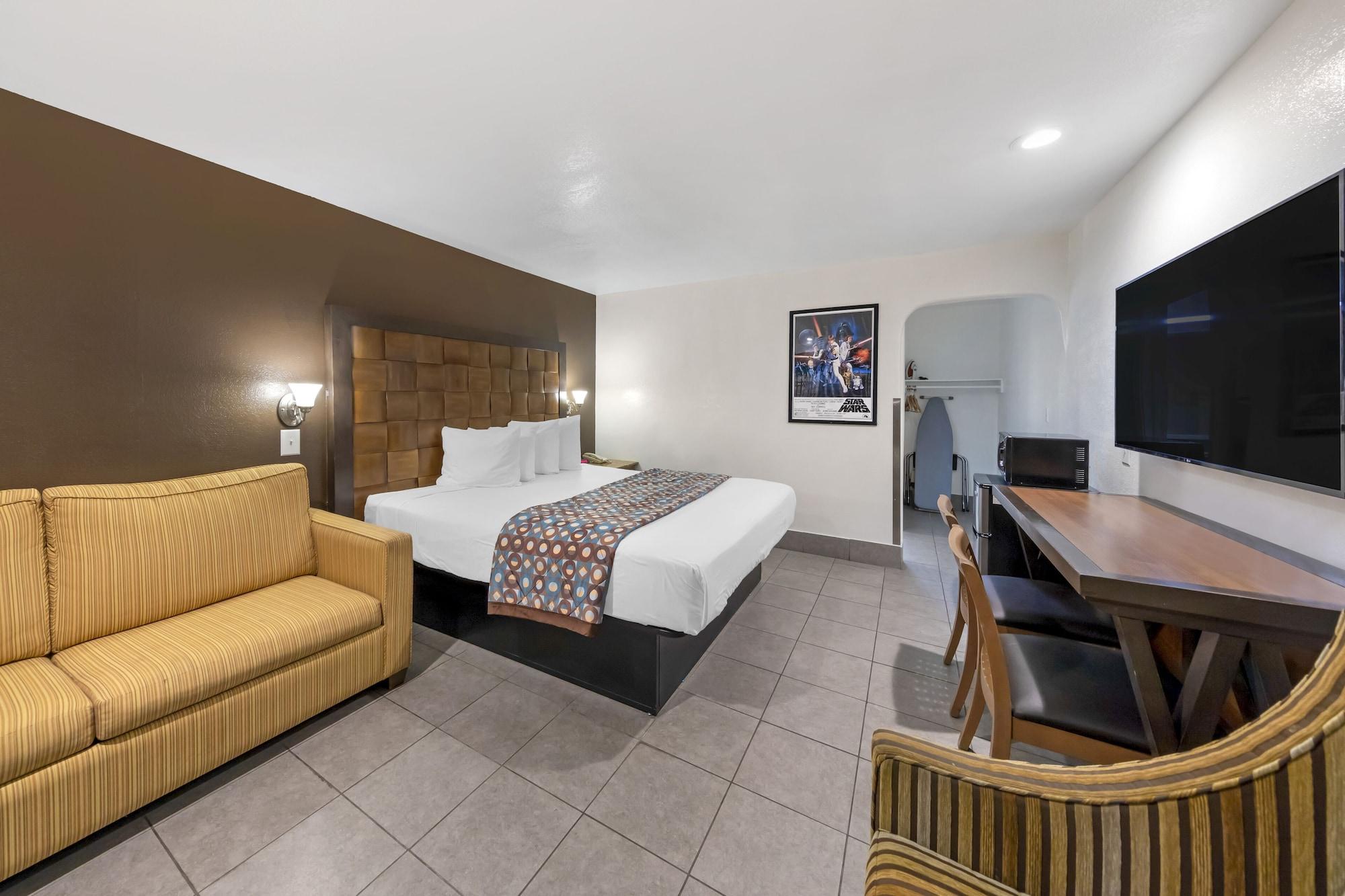 Anaheim Discovery Inn And Suites Exteriér fotografie