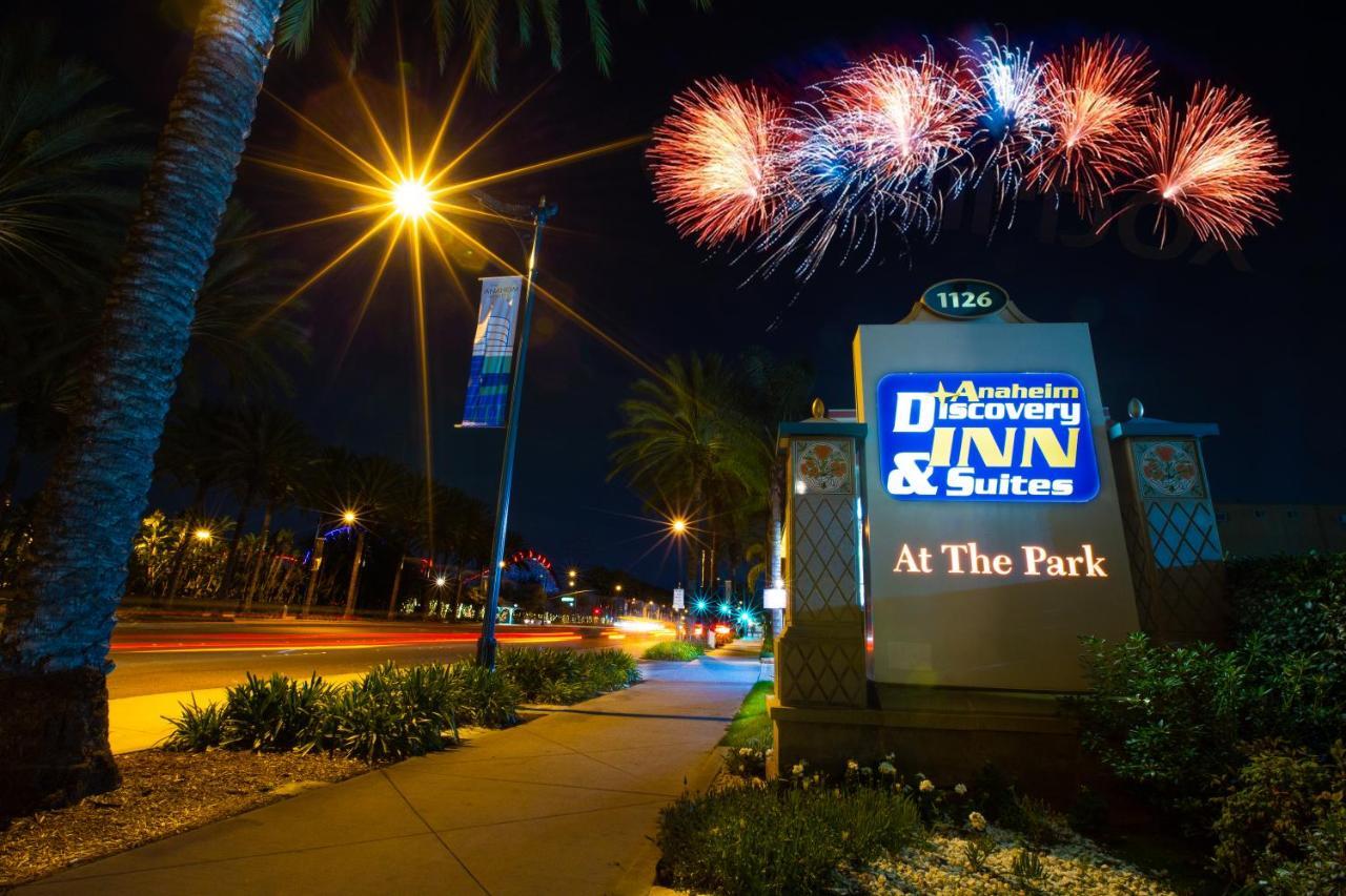 Anaheim Discovery Inn And Suites Exteriér fotografie