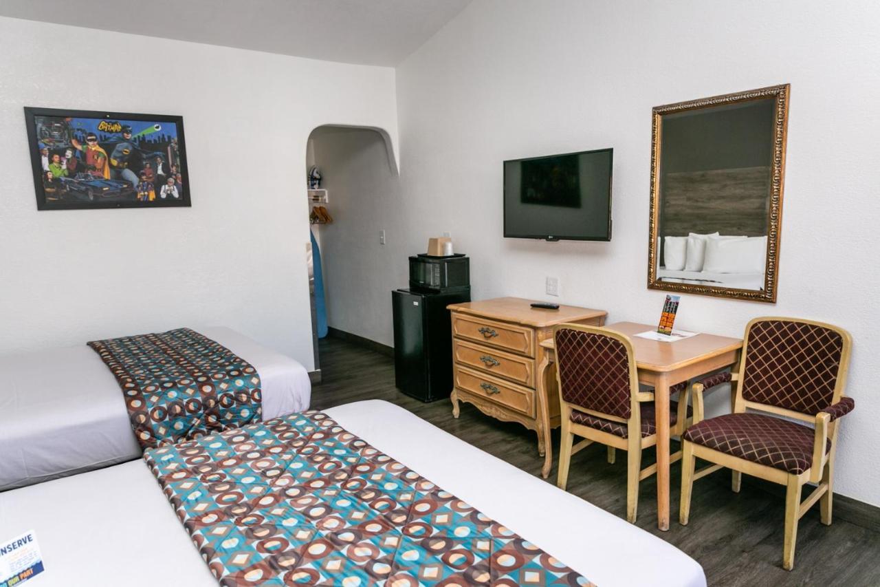 Anaheim Discovery Inn And Suites Exteriér fotografie