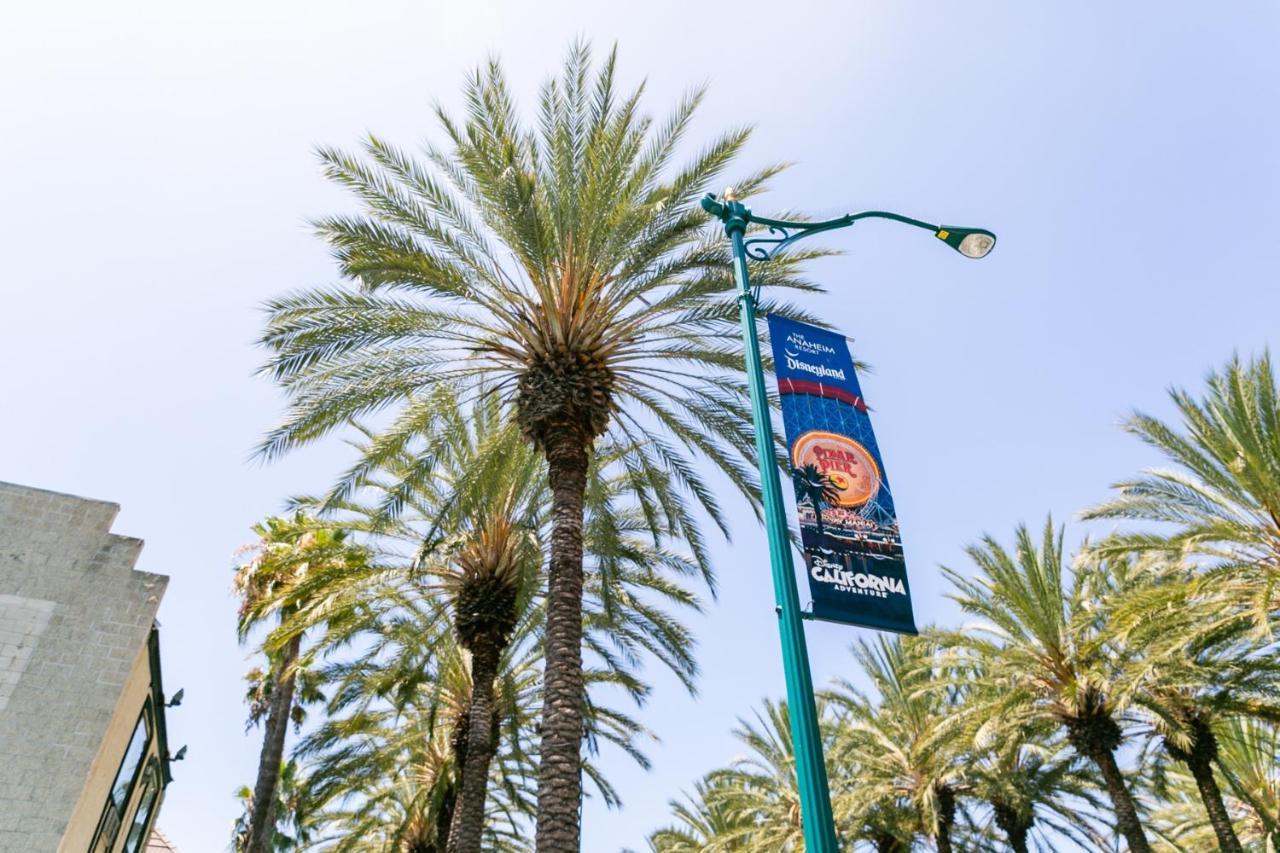 Anaheim Discovery Inn And Suites Exteriér fotografie