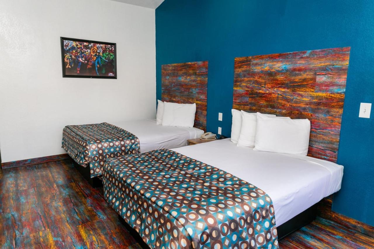 Anaheim Discovery Inn And Suites Exteriér fotografie